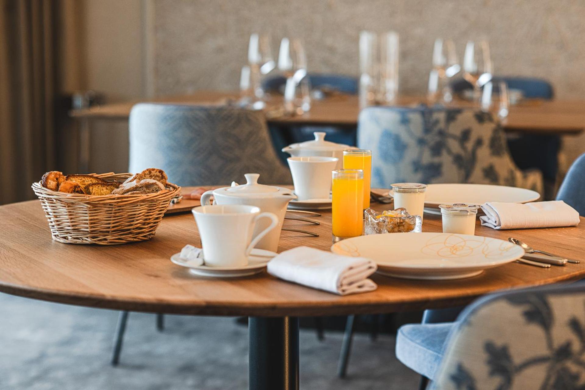 Logis Hotellerie Les Brisants , Restaurant J M Perochon Brétignolles-sur-Mer Εξωτερικό φωτογραφία